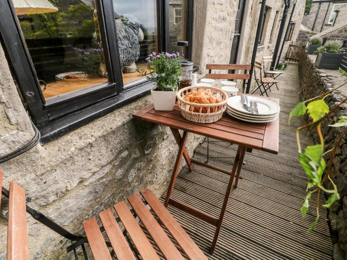 Kempshill Cottage Tideswell Exterior photo